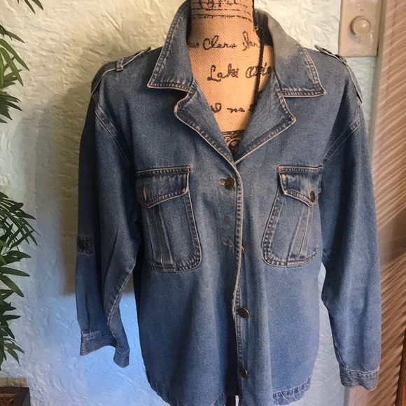 Jean jacket - Picture 1 of 6